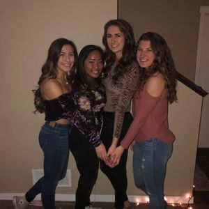 Meet your Posher, Madee